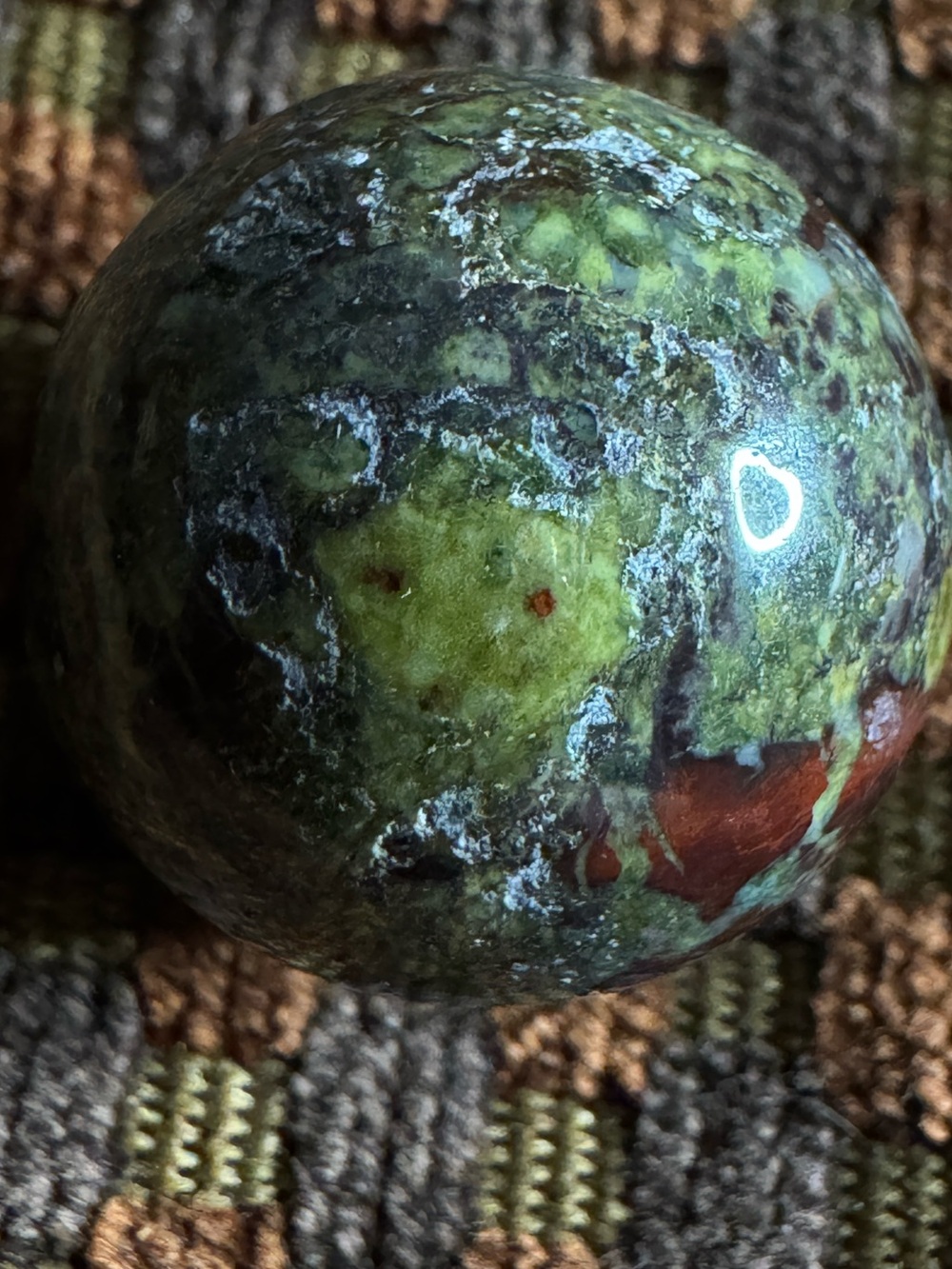 Gemstone Sphere Set_Howlite, Milky Qrtz, Strawberry Quartz & Dragon Blood Jasper - Picture 9 of 11